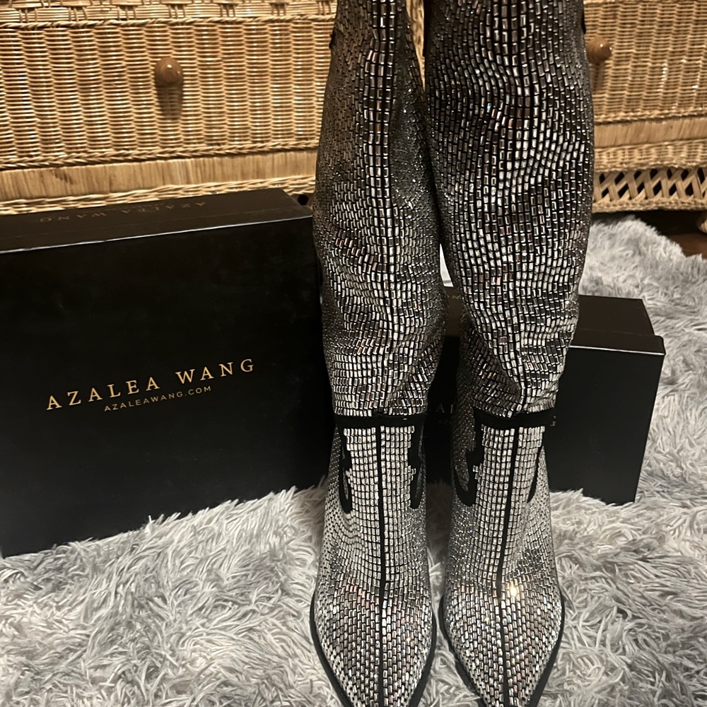 Size 8.5